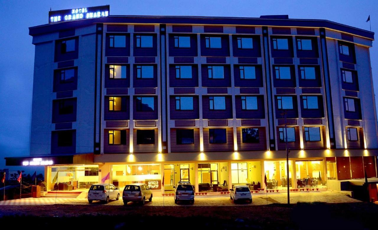 Hotel Grand Sharan Katra  Exteriör bild
