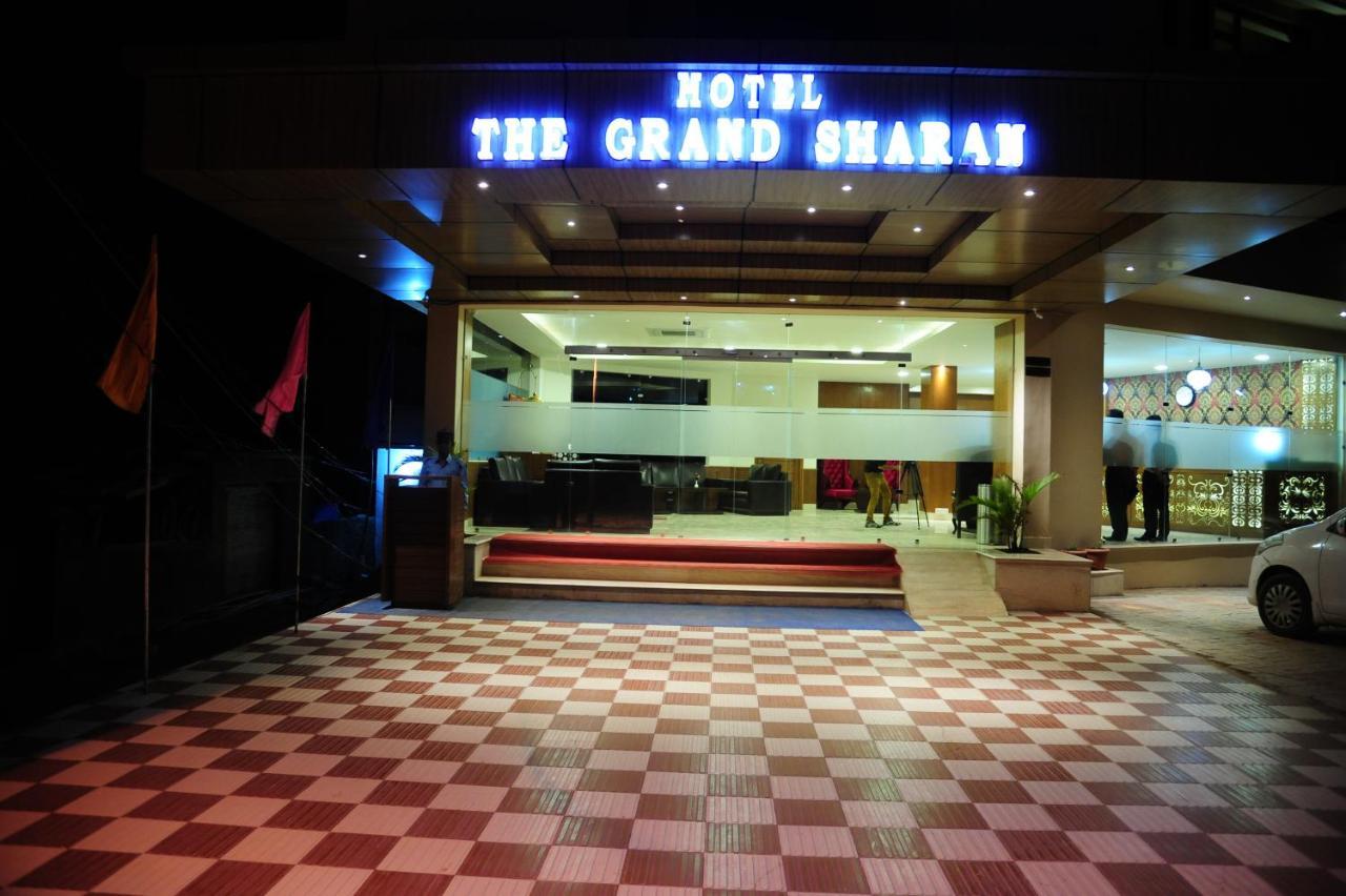 Hotel Grand Sharan Katra  Exteriör bild